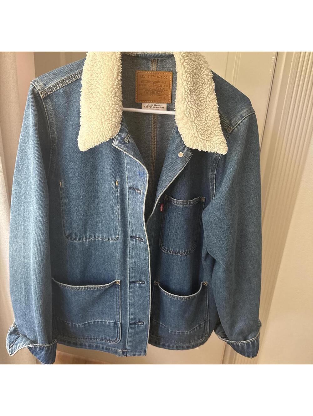 Epic Levi's blue denim chore jacket with Sherpa collar